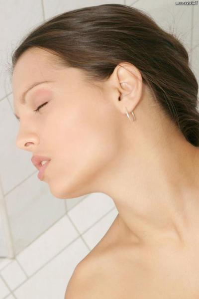 15P Sexy brunette toying in the bathroom