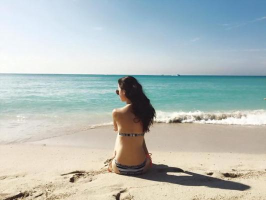 16P Lena Meyer Landrut shows off her hot bikini body in Miami