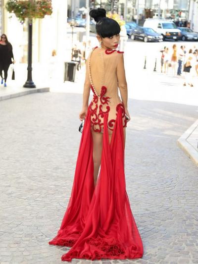 16P Bai Ling seethru showing boobs and hairy pussy outdoor