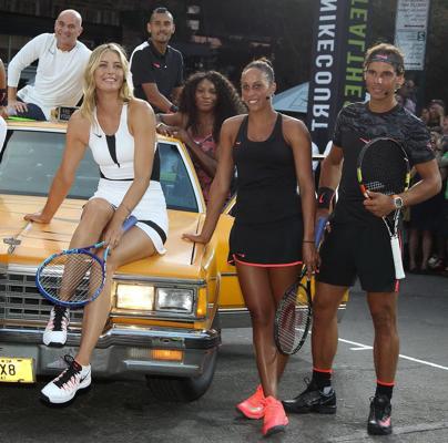 16P Maria Sharapova flashing her white panties