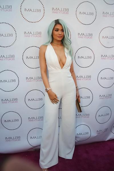16P Kylie Jenner braless showing huge cleavage and boobs