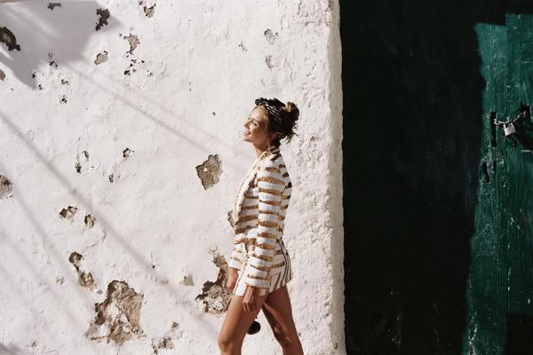 16P Cailin Russo oben ohne für das Mlle SpringSummer 2015-Kampagnen-Fotoshooting von Henrik Pu