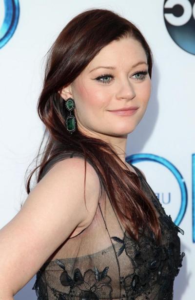 16P Emilie de Ravin wearing a black lace dress at Once Upon a Time season 4 screenin