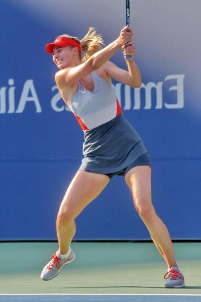 16P Maria Sharapova flashing her black panties at the US Open tennis tournament in N
