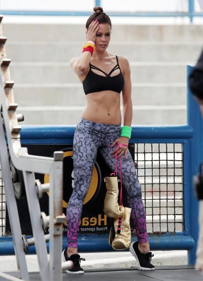16P Brooke Burke shows huge cleavage wearing sexy sports outfits on the set of a Ske