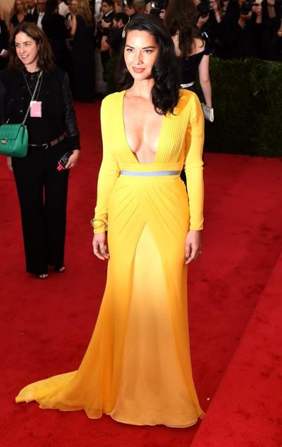 16P Olivia Munn showing huge cleavage at the 2014 Met Gala in NYC
