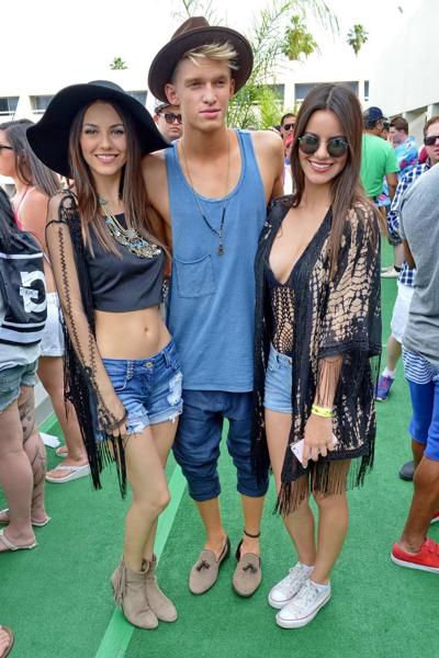 16P Victoria Justice wearing denim shorts and belly top at the Hard Rock Hotel Pool 