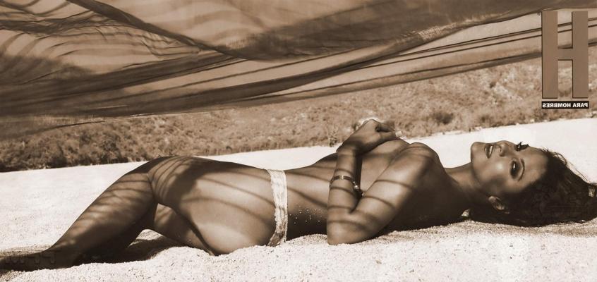 16P Mariana Seoane showing off her boobs and ass in H para Hombres Mexico photoshoot