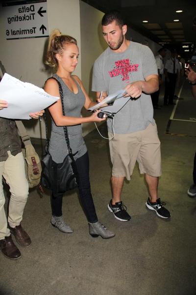 16P Hayden Panettiere see through to bra wearing a tight top at LAX Airport