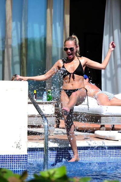 16P Kristin Chenoweth bikini photoshoot at the St. Regis Punta Mita Resort in Mexico