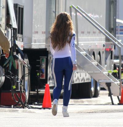 10P Jennifer Love Hewitt shows off her ass wearing a tight astronaut costume on 'The