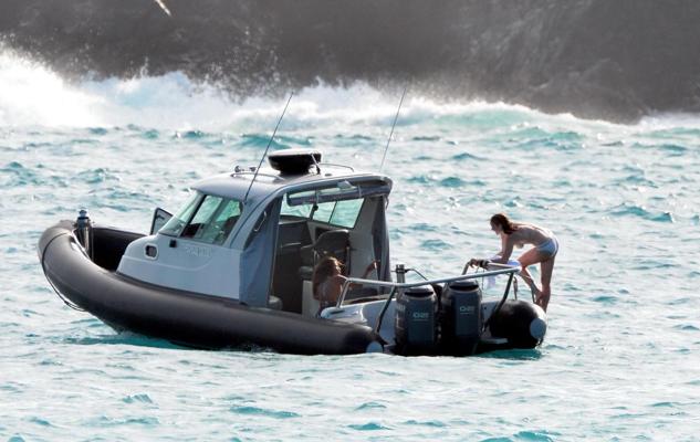 10P Busty Lily Cole diving topless from a yacht in St. Barts