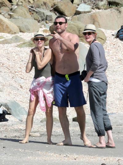 10P Naomi Watts showing pokies in wet gray monokini on a vacation with Liev Schreibe