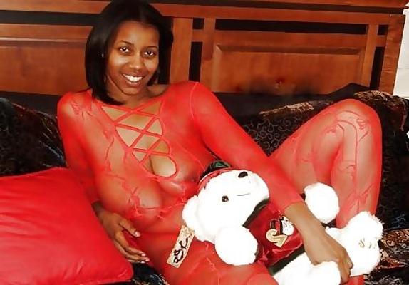 4P A Few Holiday Milfs 