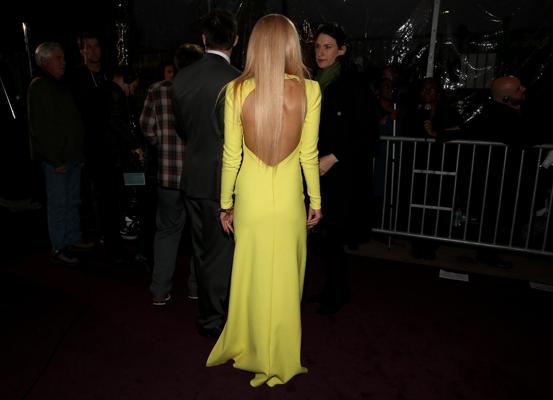 10P Havana Brown showing huge cleavage in a high slit yellow dress at 2012 VH1 Divas