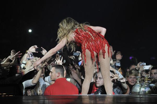 10P Jennifer Lopez wearing see-through outfit and fishnets while performs live at ha