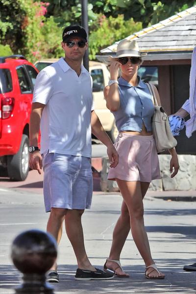 10P Julianne Hough exposing her sexy body in tiny bikini on the vacation in Oak Isla