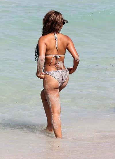 8P Christina Milian sexy bikini and nipple slip paparazzi photos
