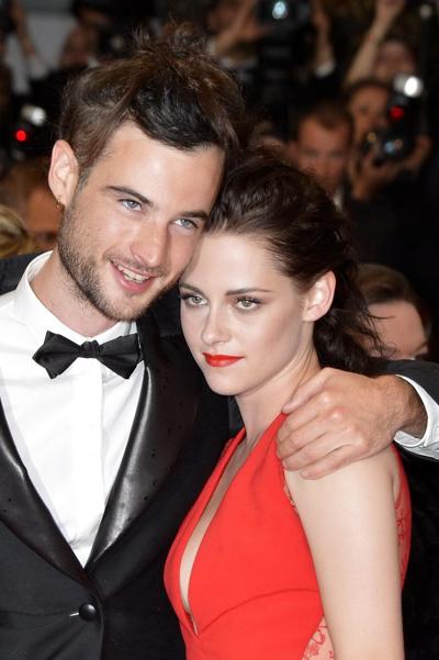 10P Kristen Stewart braless shows awesome cleavage at 'Cosmopolis' premiere in Canne