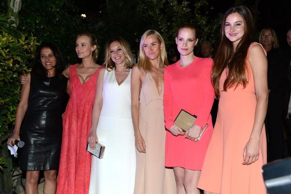 10P Diane Kruger showing huge cleavage at the Calvin Klein event in Cannes