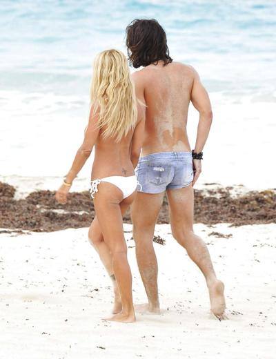 10P Shauna Sand fucking in water with boyfriend paparazzi pictures