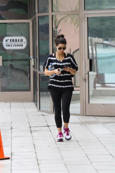 16P Kim Kardashian booty and busty in tights leaving fitness salon inToluca Lake