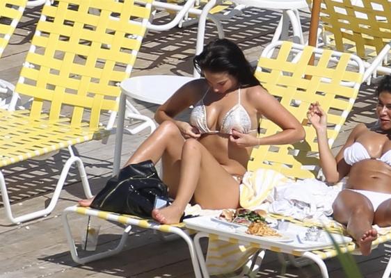 16P Tulisa Contostavlos shows cameltoe wearing bikini poolside in Miami
