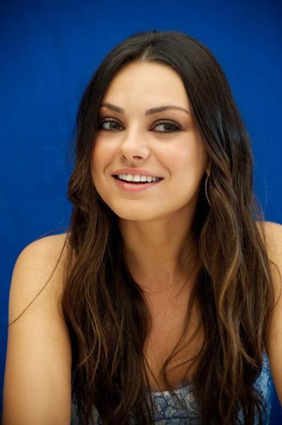 16P Mila Kunis looks stunning for A.G photoshoot in Cancun