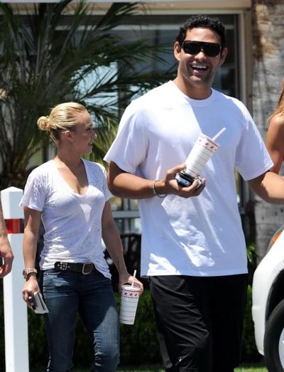 16P Hayden Panettiere see-through to bra at the Memorial Day in California