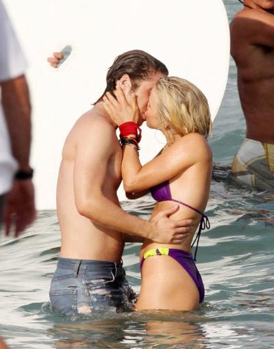 16P Julianne Hough showing her great ass in thong bikini on beach paparazzi pictures
