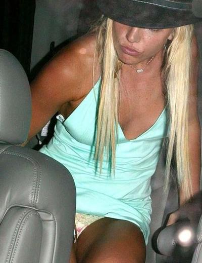 16P Britney Spears accidental pussy and ass upskirts