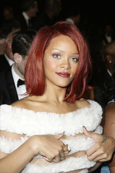 10P Rihanna exposing her boobs and see thru panties in see thru dress paparazzi pict