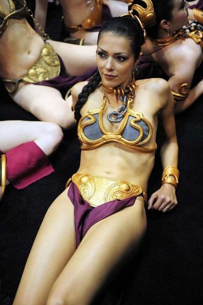 10P Adrianne Curry flashing her nipple and posing all nude on table