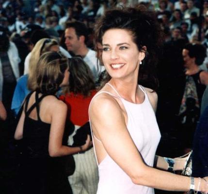 16P Terry Farrell exposing her nice big breast in see thru dress paparazzi pictures