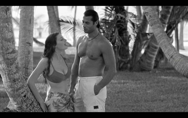 10P Jessica Pare showing her nice big boobs in nude movie scenes