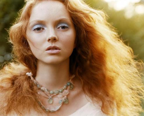 16P Lily Cole fully nude showing her hairy pussy for the Paradise Magazine back in 2