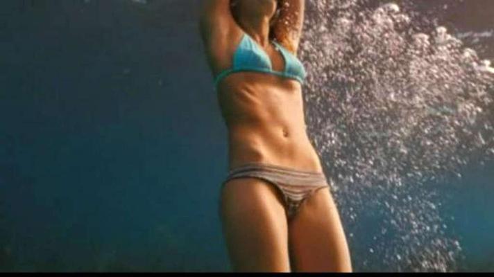 16P Jessica Alba exposing her sexy body and hot tits on private photos