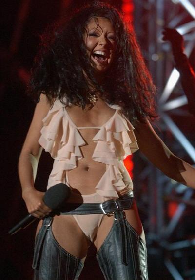 16P Christina Aguilera chunky ass and sweet tits