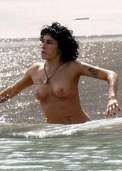 10P Amy Winehouse upskirt and nipple slip in car and showing her tits on beach papar
