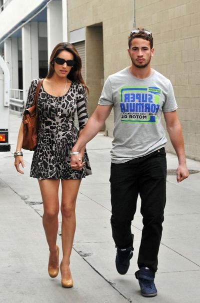 16P Kelly Brook leggy in summer mini dress on street paparazzi shoots
