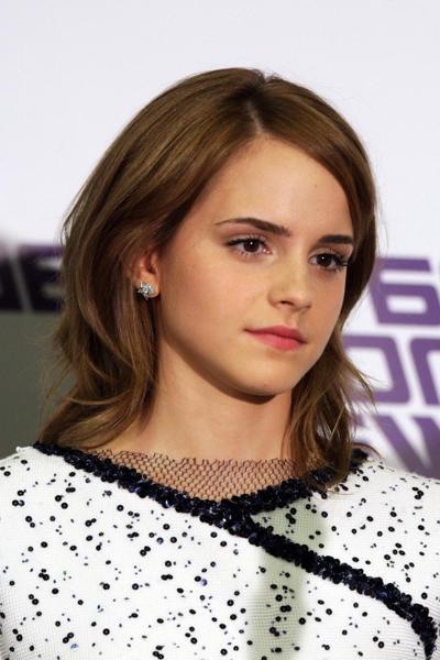 15P Emma Watson leggy in mini dress at The National Movie Awards 2010 in London