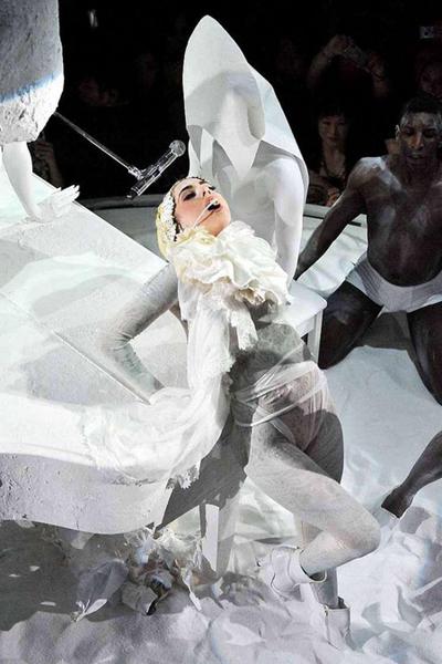 16P Lady GaGa showing her fucking sexy ass in see thru dress on stage