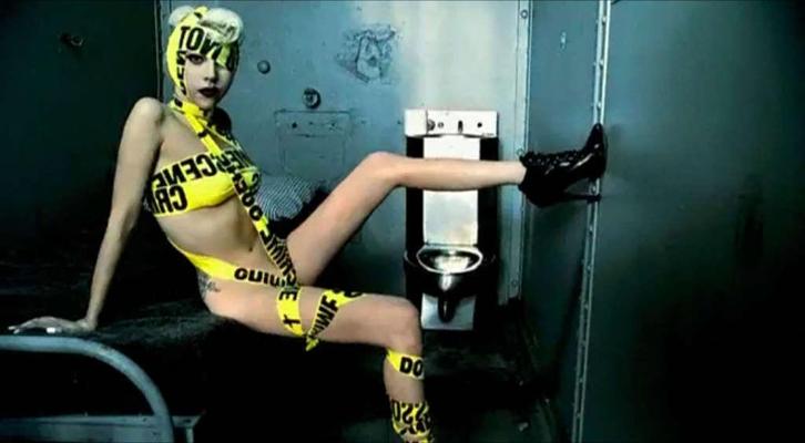 10P Lady Gaga showing her nice ass in thong in women prison in new video spot
