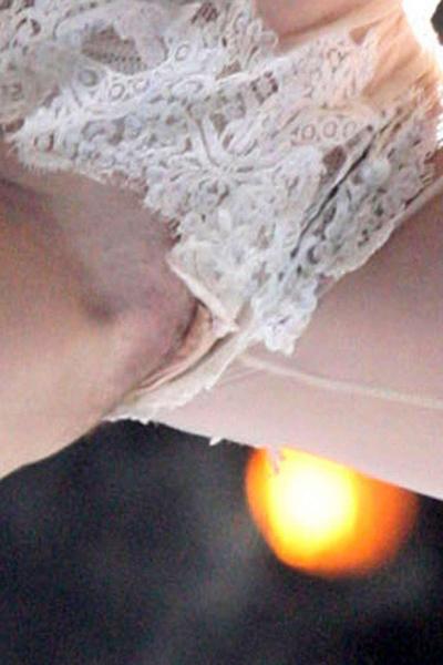 16P Lady Gaga looking sexy on stage and showing her nice vagina