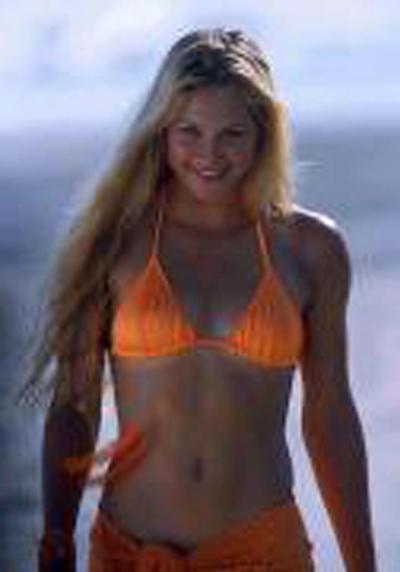 16P Anna Kournikova shows perfect body and tattoo above the ass