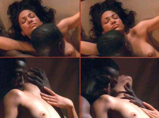 15P Jennifer Lopez nackt beim Sex und schönem Nippel-Slip