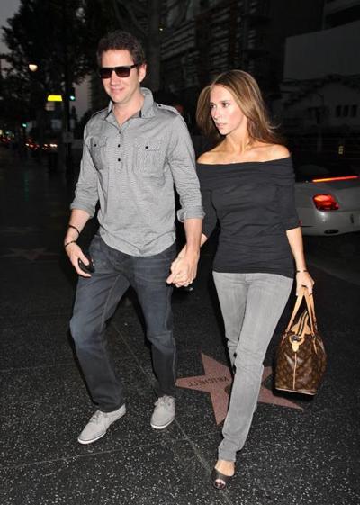 9P Jennifer Love Hewitt showing her pussy and tits and fucking hard