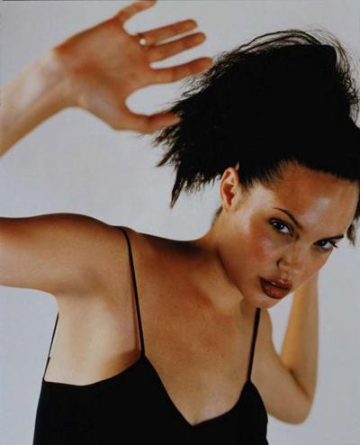 15P Celebrity Angelina Jolie completely naked ass and boobs