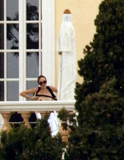 15P Celebrity Angelina Jolie sweet exposed big boobs