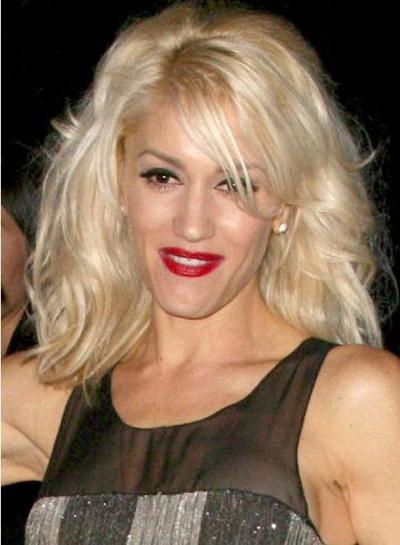 15P Sexy celeb singer Gwen Stefani in hot and crazy lingerie